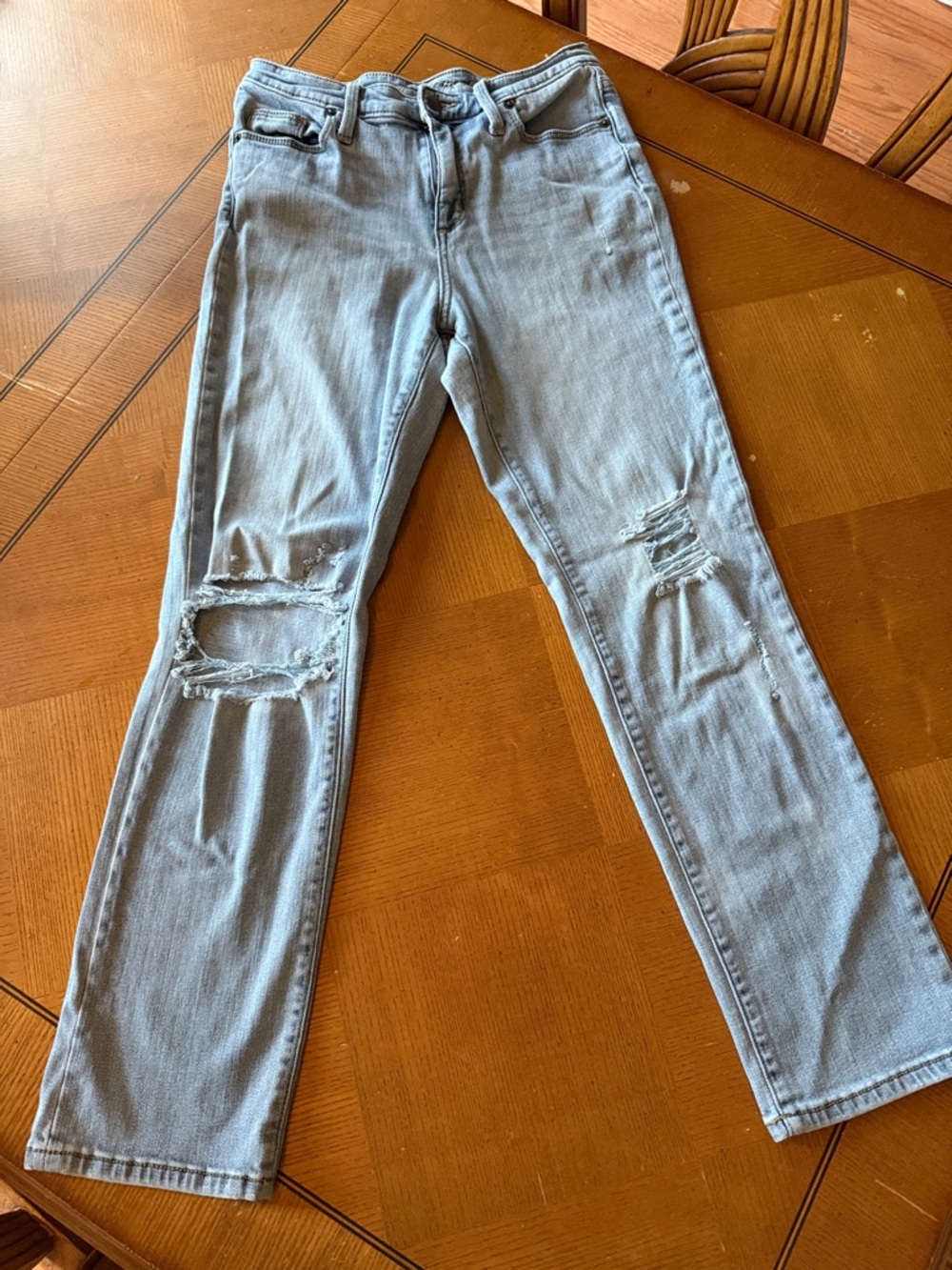 Universal Thread Light Blue Distressed Straight Leg Jeans
